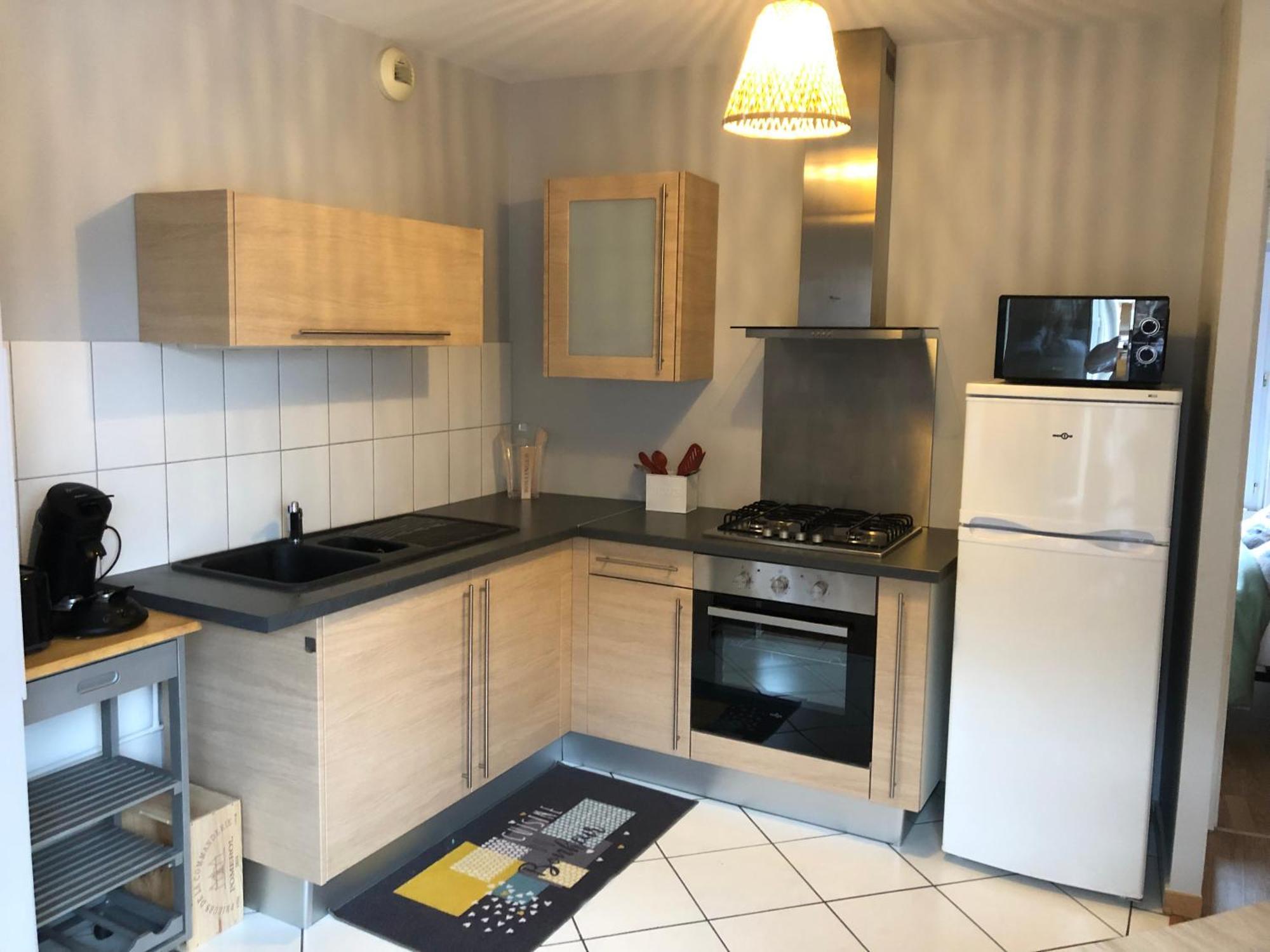 Logement Centre Ville D'Epernay Avec Parking Prive Exterior foto